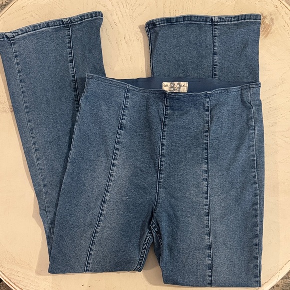 We The Free Denim - We The Free High Rise Pull On Elastic Band Denim Flare Jeans 31 $78